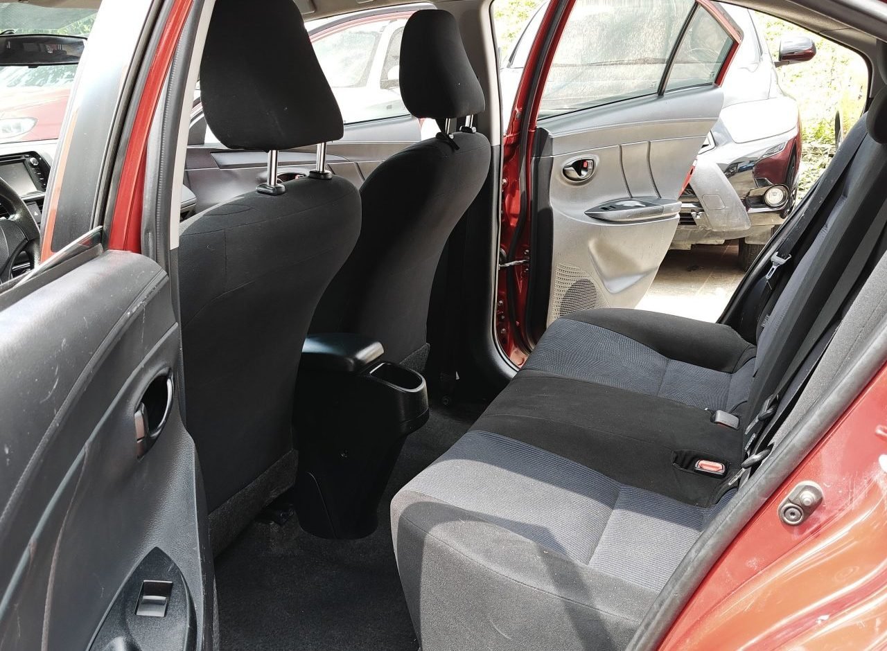 Toyota YARIS 2017 photo 9