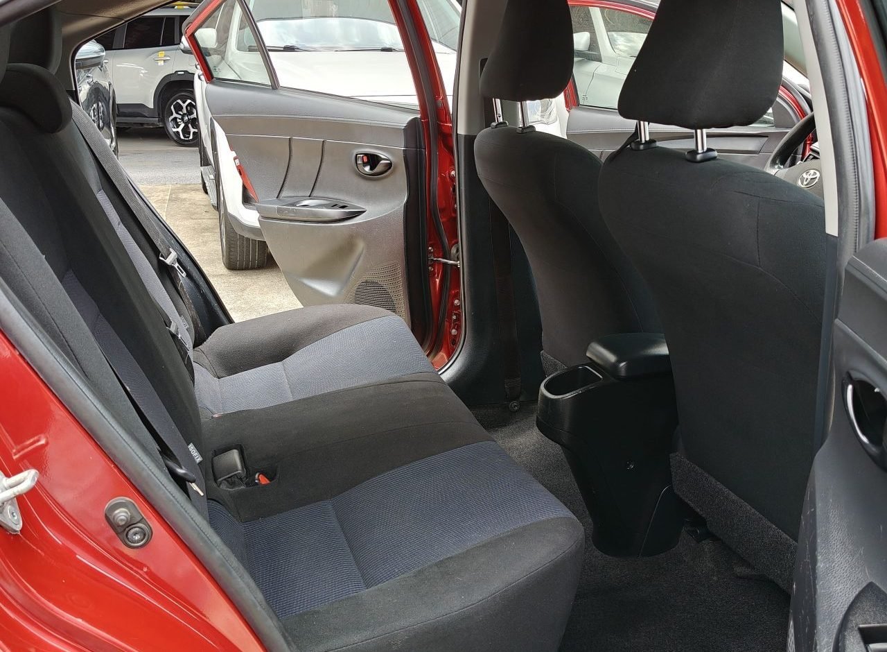 Toyota YARIS 2017 photo 10