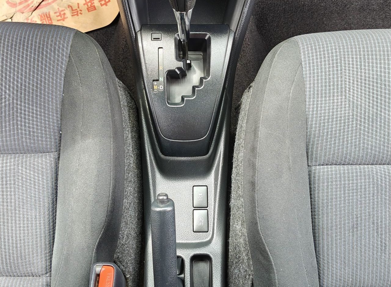 Toyota YARIS 2017 photo 15