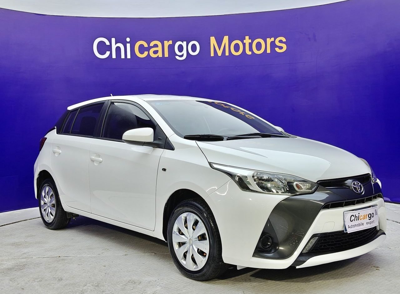 Toyota YARIS 2016 photo 1
