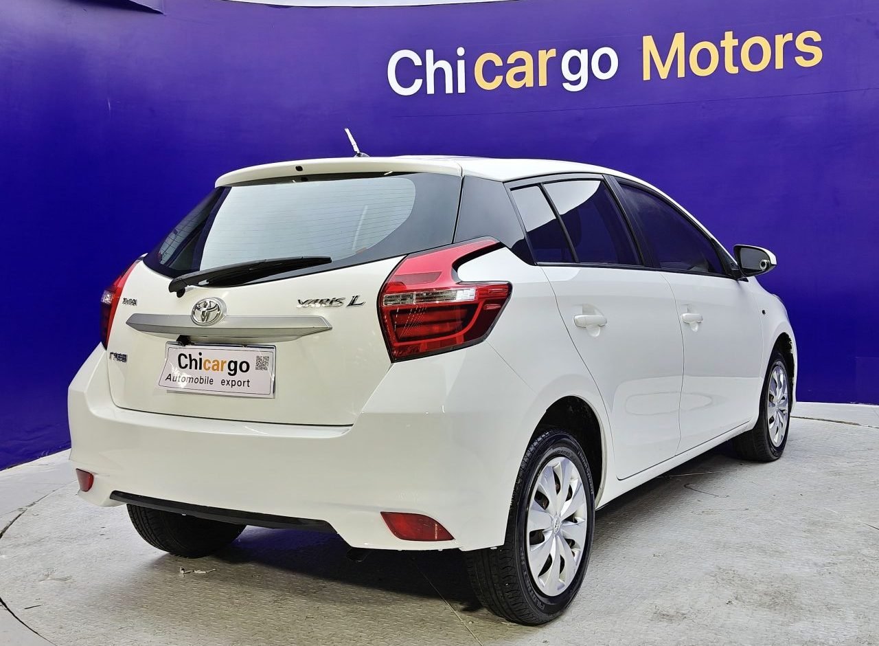 Toyota YARIS 2016 photo 4