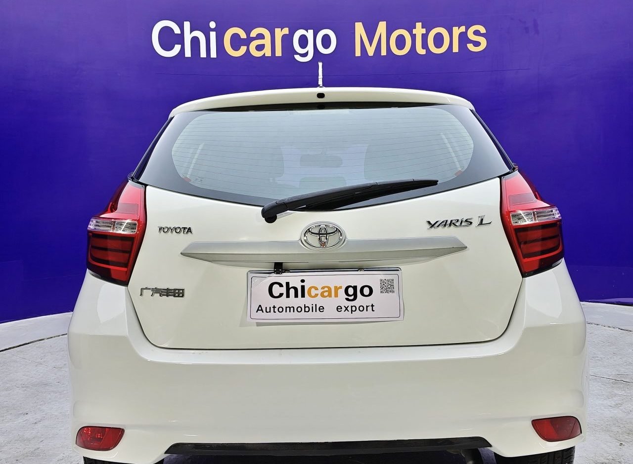Toyota YARIS 2016 photo 5