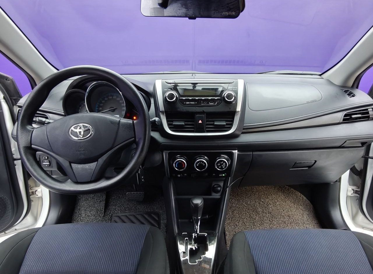 Toyota YARIS 2016 photo 15