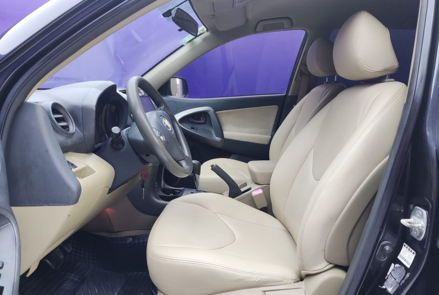 Toyota RAV4 2011 photo 4