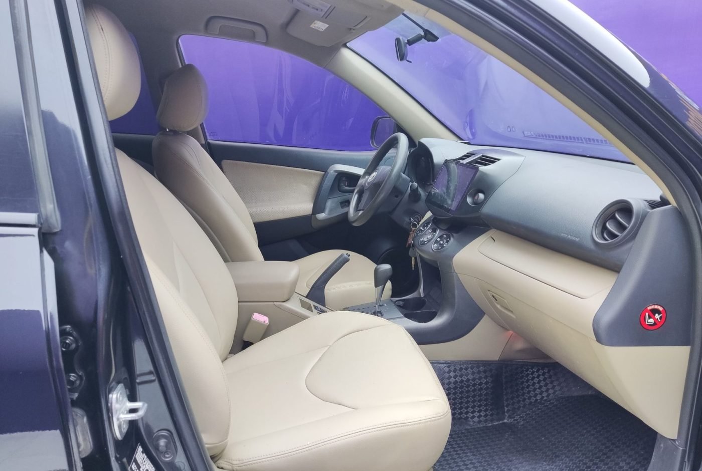 Toyota RAV4 2011 photo 5