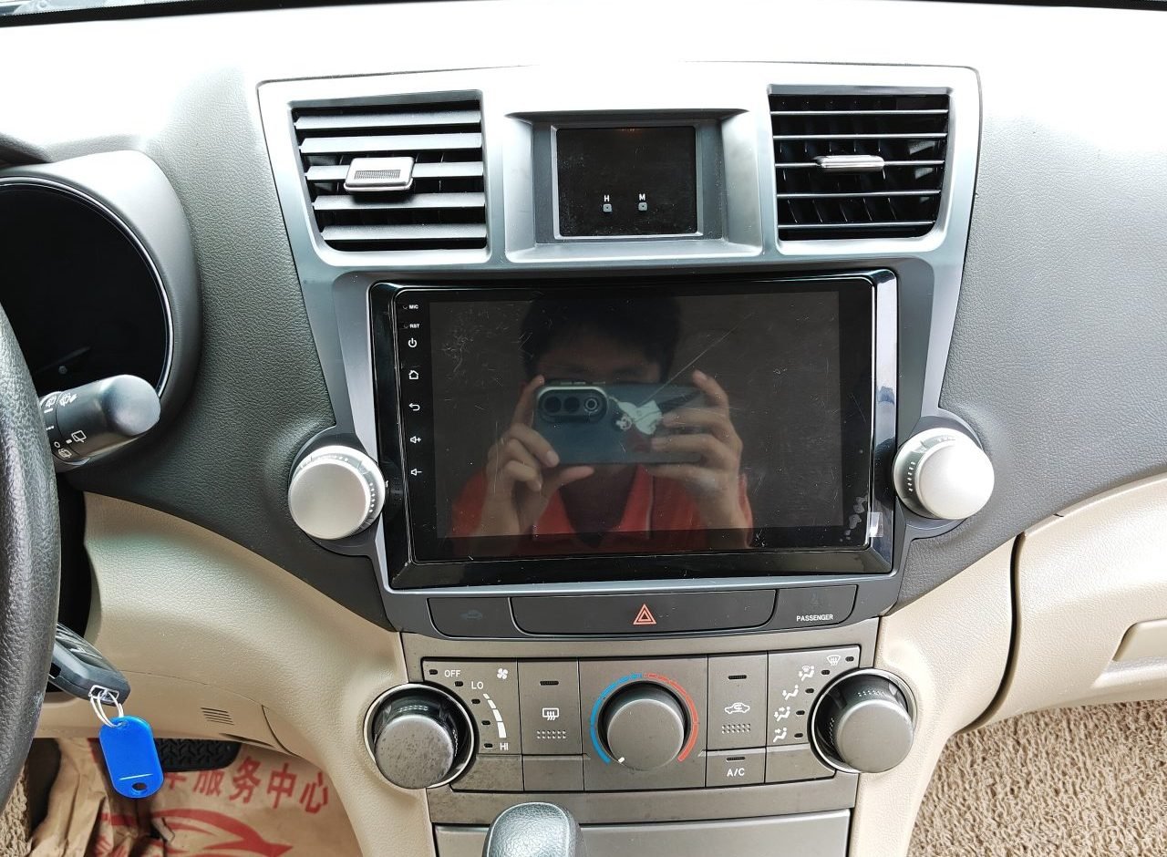 Toyota Highlander 2011 photo 14