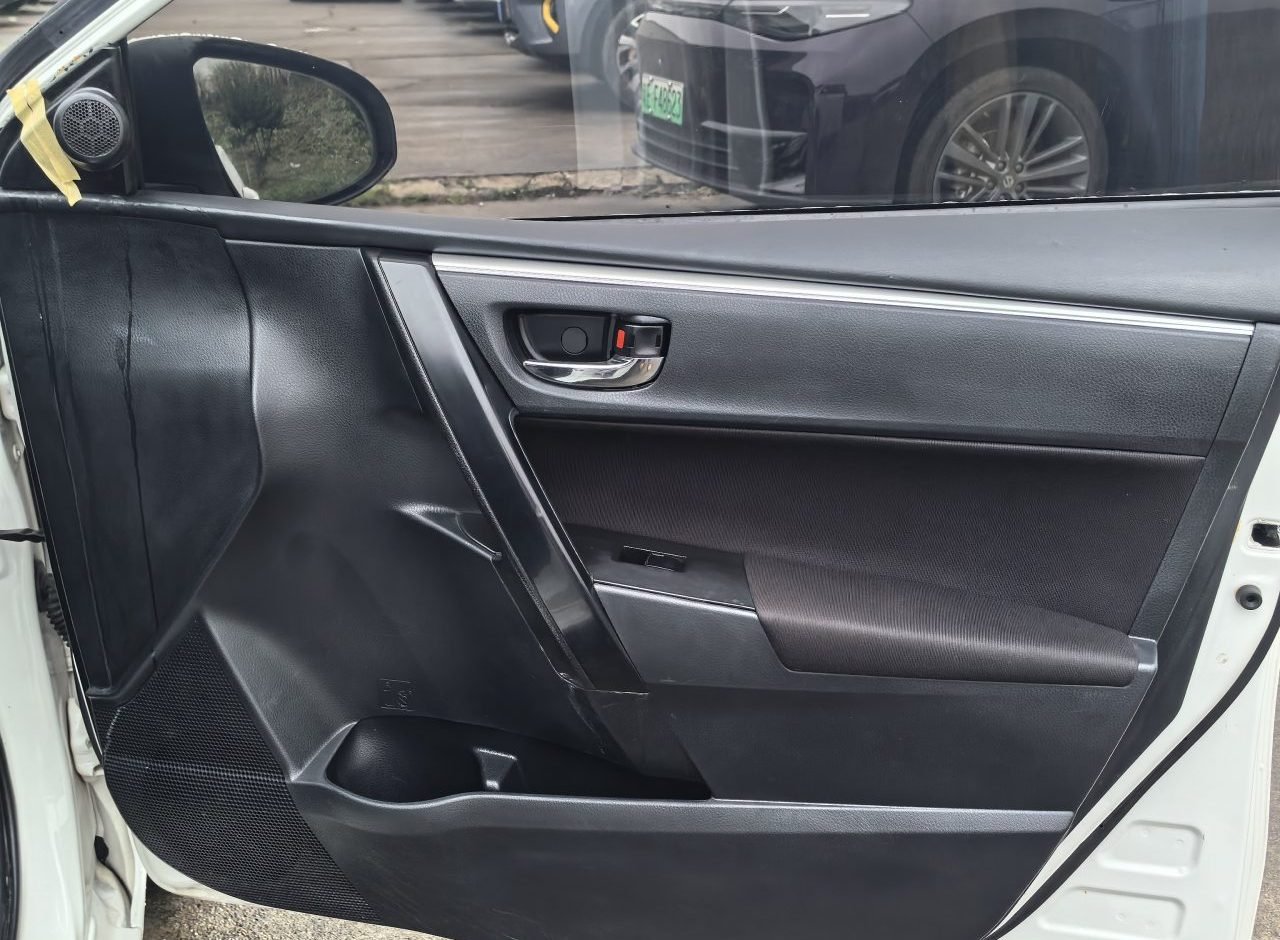 Toyota Corolla 2018 photo 12