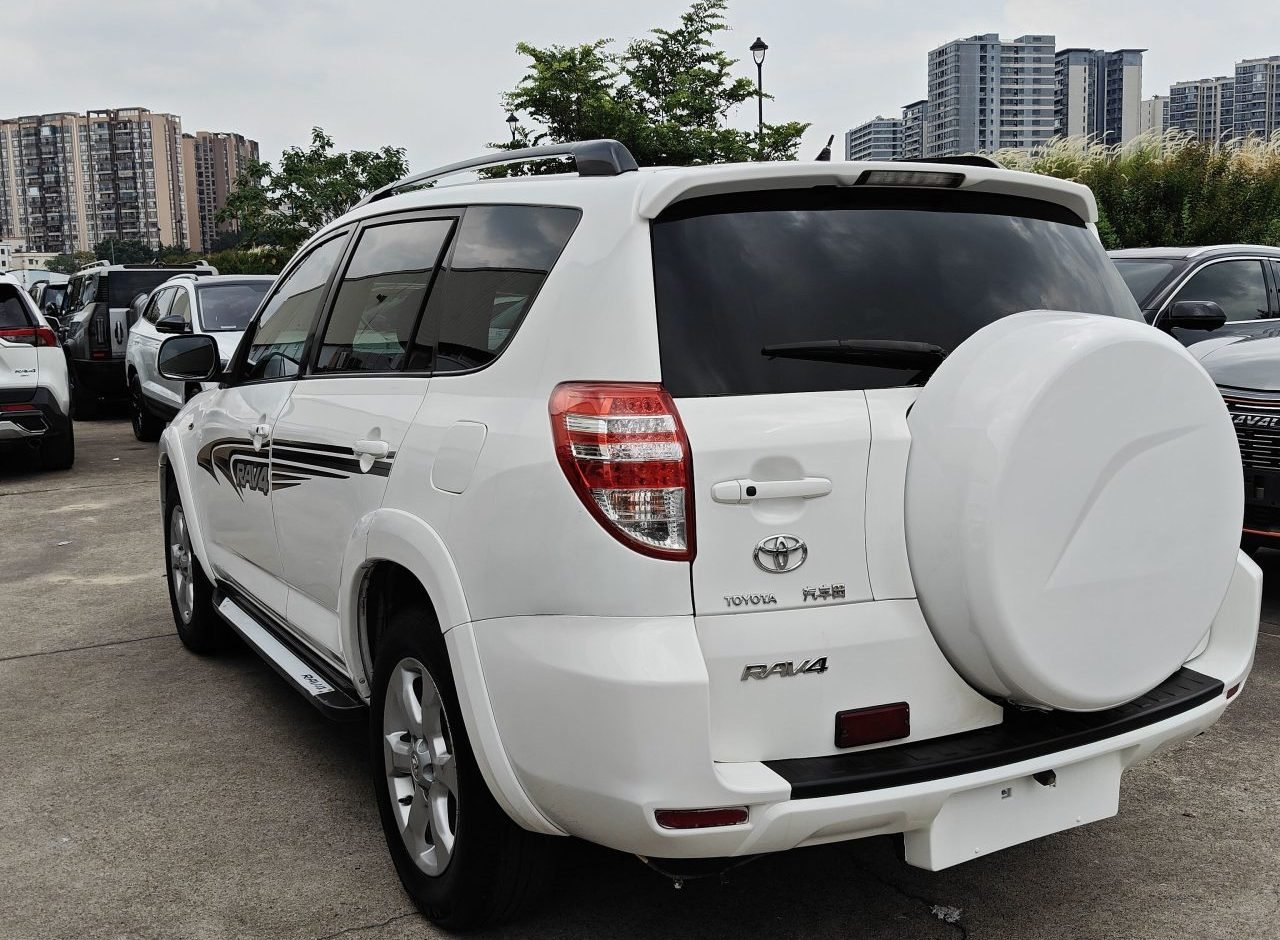 Toyota RAV4 2009 photo 6