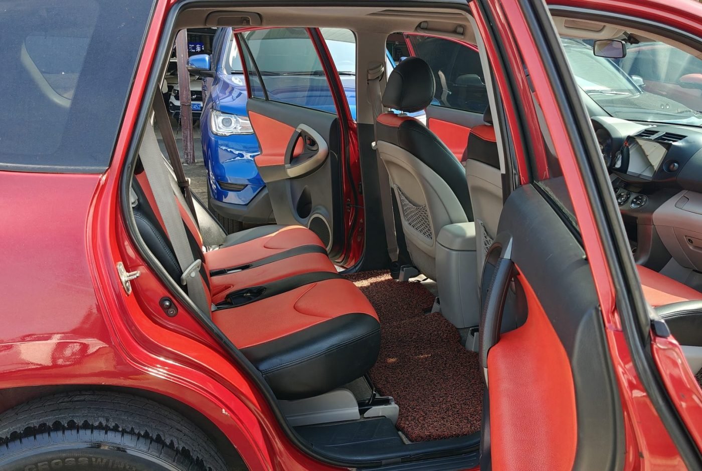 Toyota RAV4 2009 photo 9