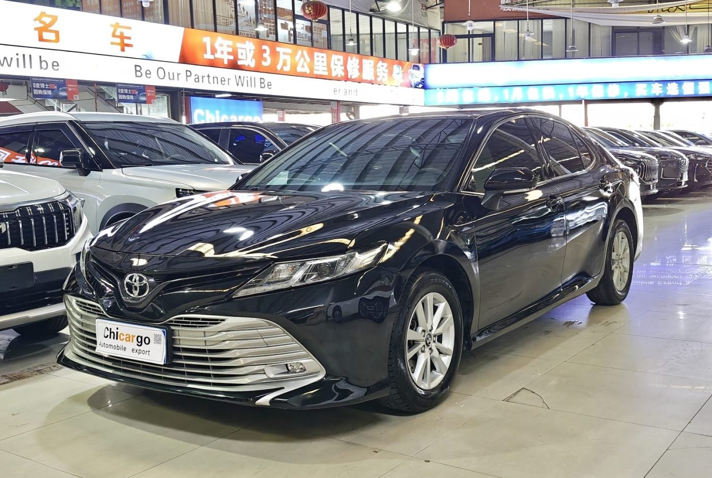 Toyota Camry 2019 photo 1