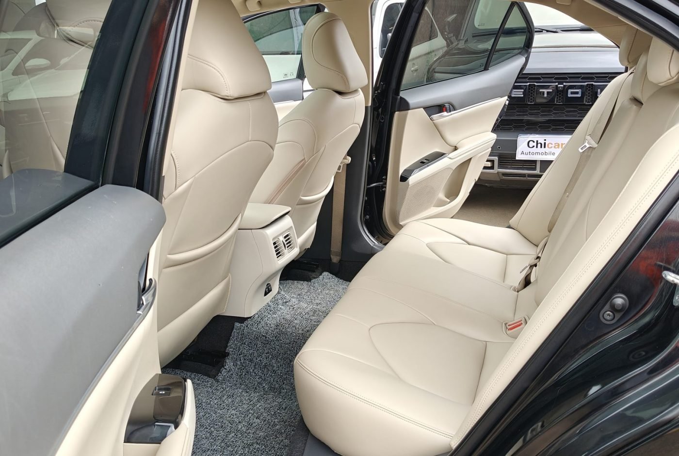 Toyota Camry 2019 photo 8