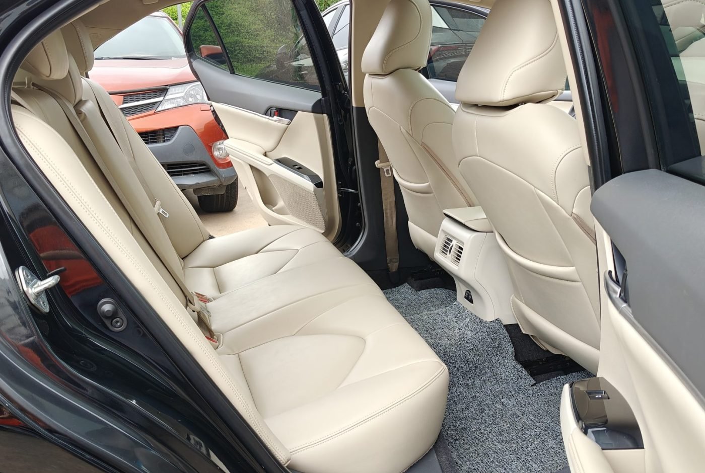 Toyota Camry 2019 photo 9