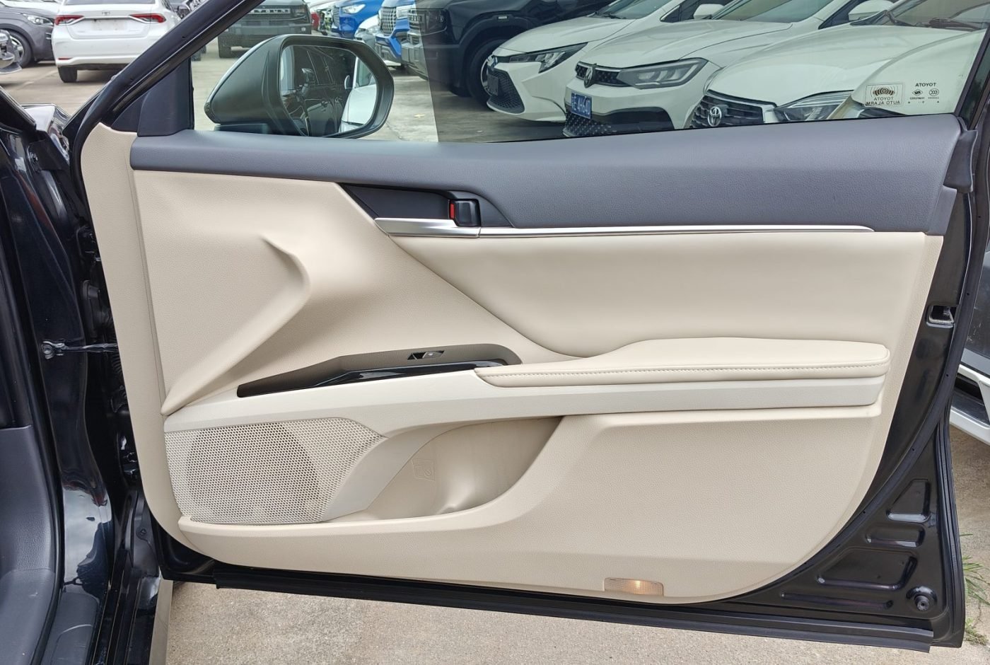 Toyota Camry 2019 photo 11