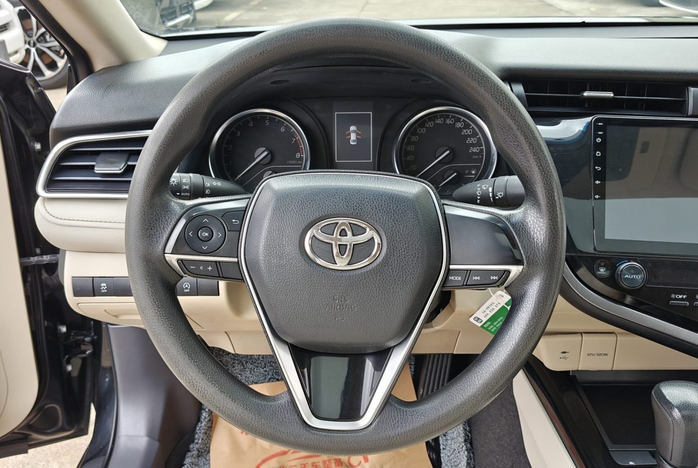 Toyota Camry 2019 photo 13